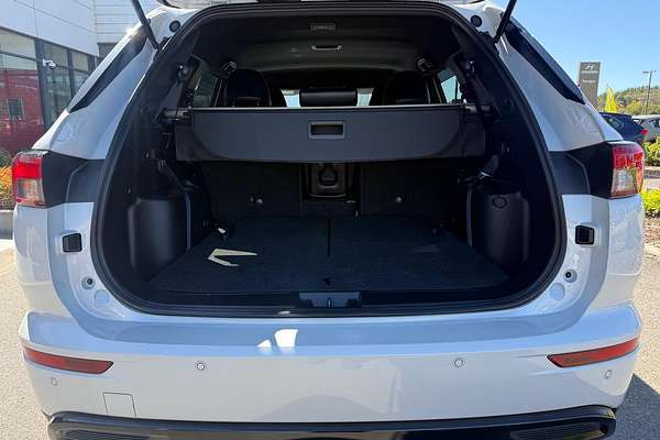 2024 Mitsubishi Outlander Black Edition ZM
