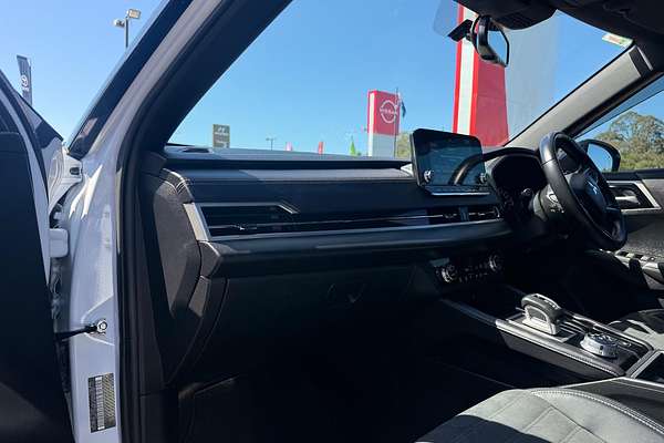 2024 Mitsubishi Outlander Black Edition ZM