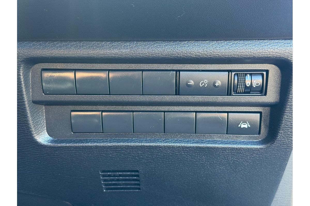 2024 Mitsubishi Outlander Black Edition ZM