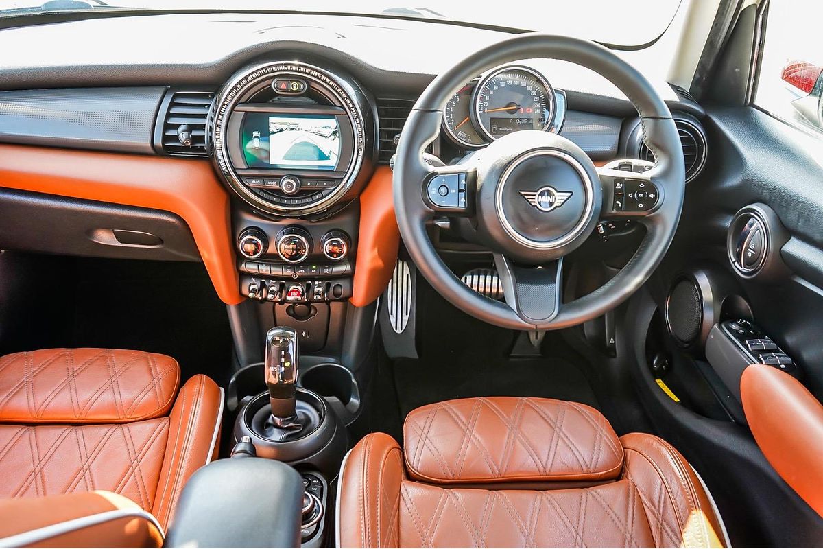 2020 MINI Hatch Cooper F55 LCI