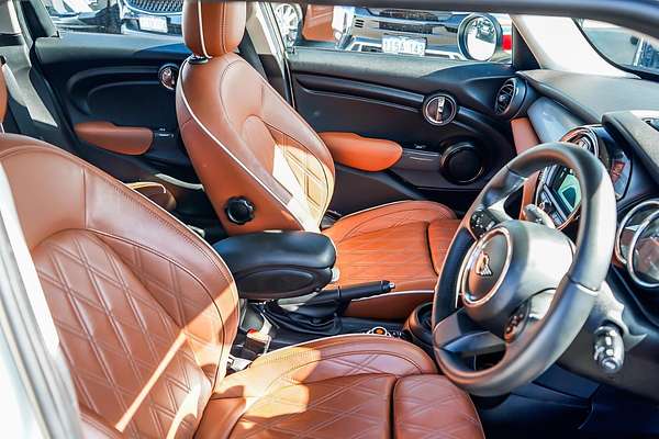 2020 MINI Hatch Cooper F55 LCI