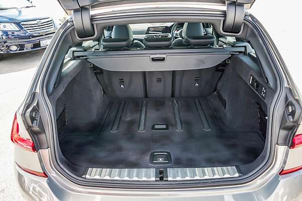 2021 BMW 3 Series 330i M Sport G21