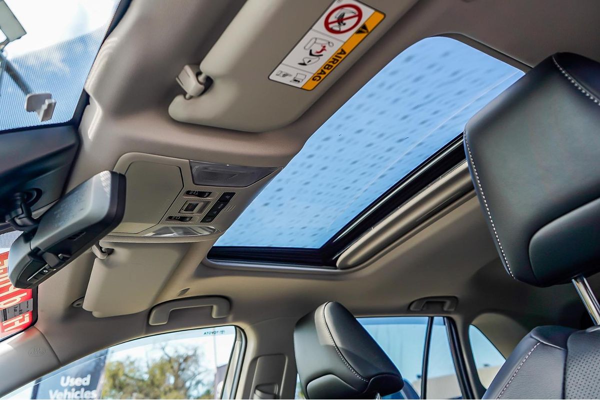 2024 Toyota RAV4 Cruiser AXAH54R