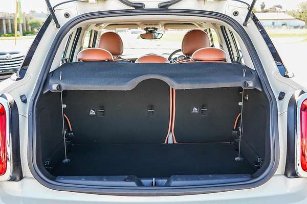 2020 MINI Hatch Cooper F55 LCI