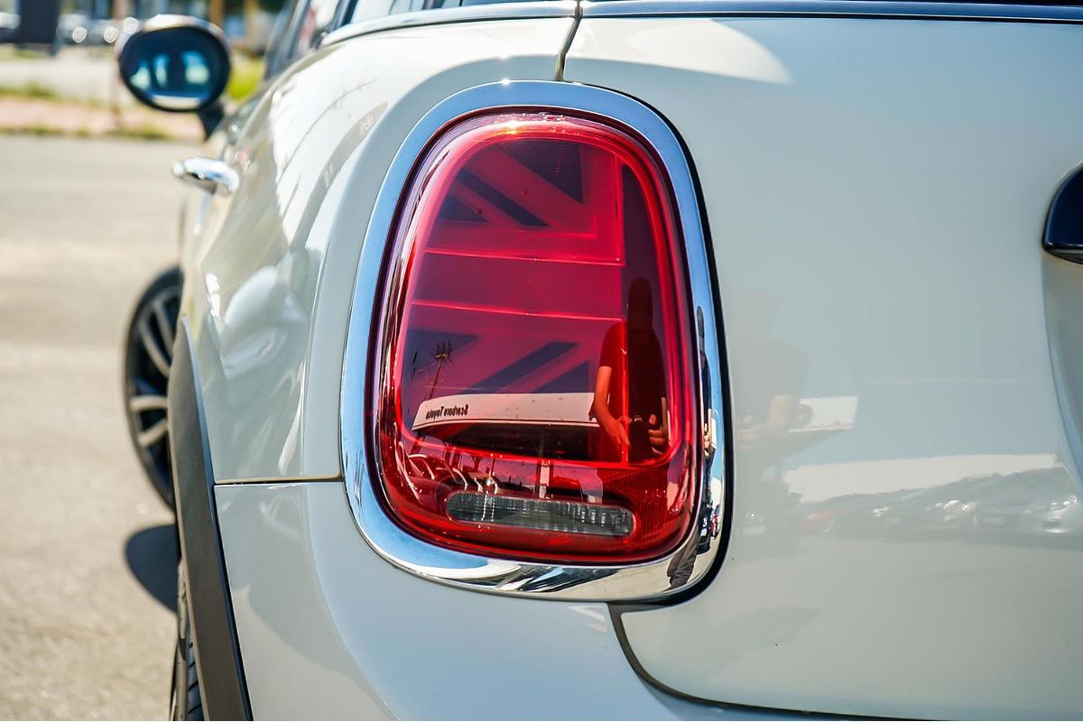 2020 MINI Hatch Cooper F55 LCI