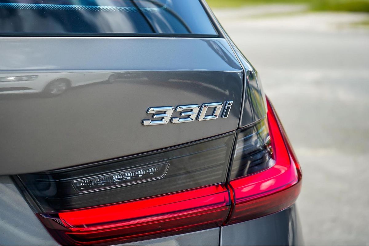 2021 BMW 3 Series 330i M Sport G21