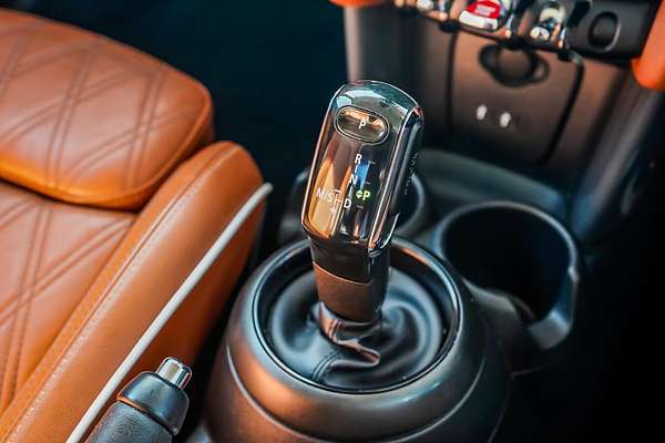 2020 MINI Hatch Cooper F55 LCI