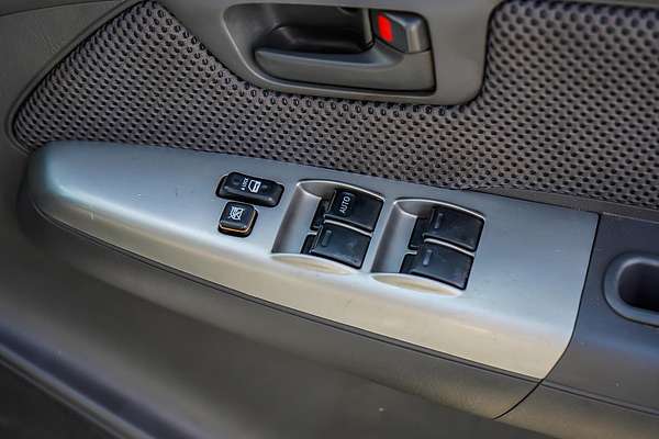 2012 Toyota Hilux SR5 KUN26R 4X4