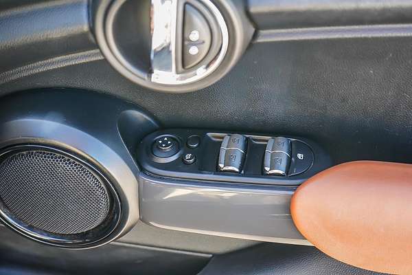 2020 MINI Hatch Cooper F55 LCI