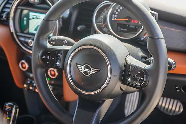 2020 MINI Hatch Cooper F55 LCI