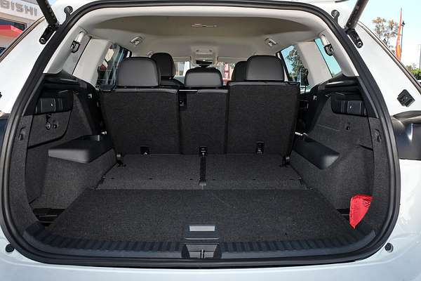 2025 Volkswagen Tayron 110TSI Life R4