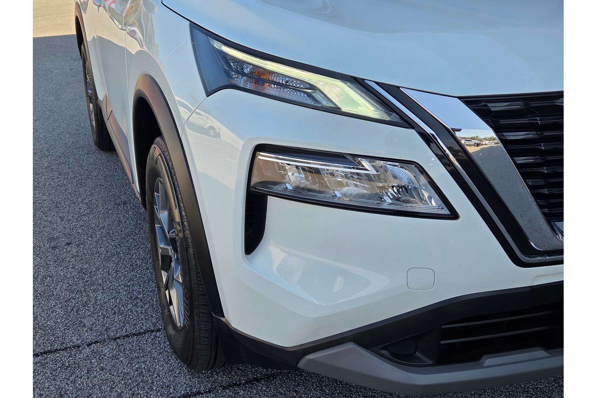 2025 Nissan X-TRAIL ST T33