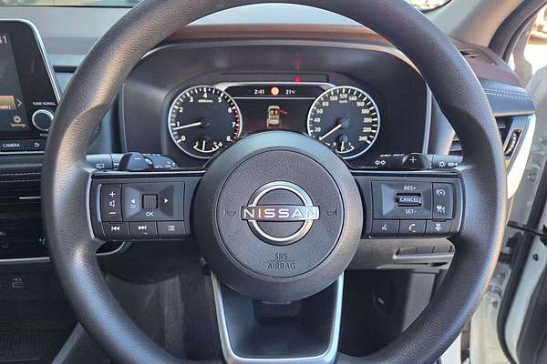 2025 Nissan X-TRAIL ST T33