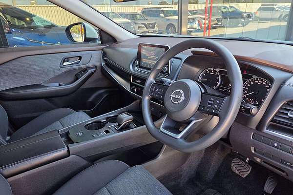 2025 Nissan X-TRAIL ST T33