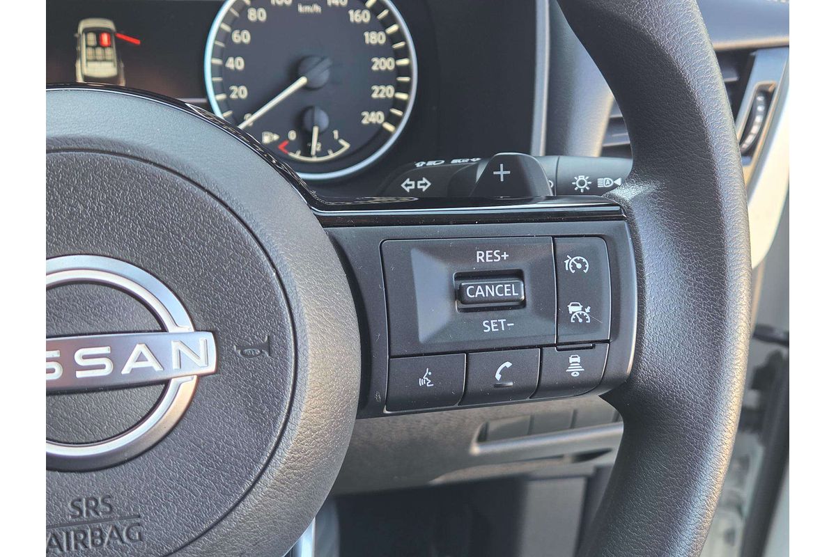 2025 Nissan X-TRAIL ST T33