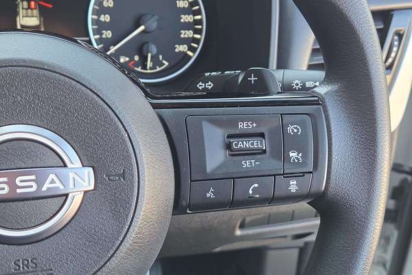2025 Nissan X-TRAIL ST T33