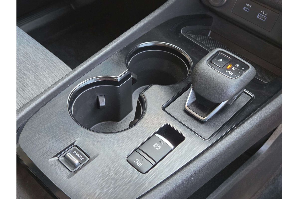 2025 Nissan X-TRAIL ST T33