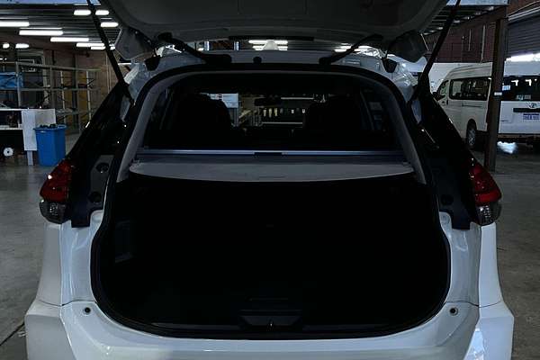 2022 Nissan X-TRAIL ST-L T32