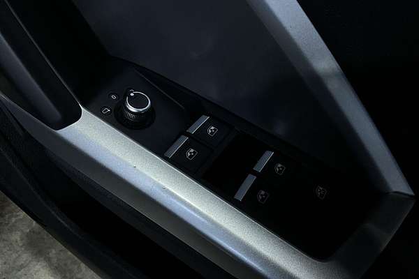 2023 Audi Q3 35 TFSI S line F3