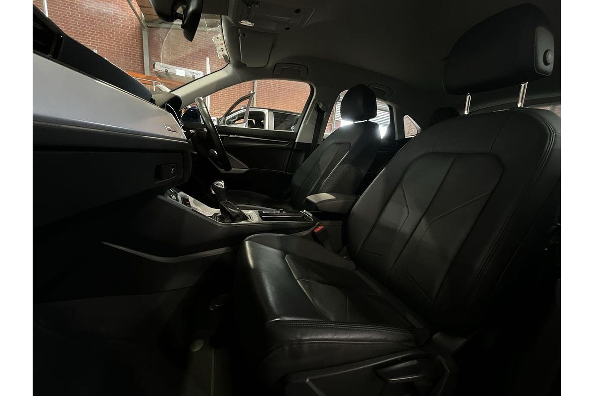 2023 Audi Q3 35 TFSI S line F3