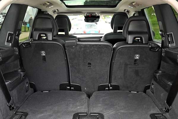 2020 Volvo XC90 T6 Momentum