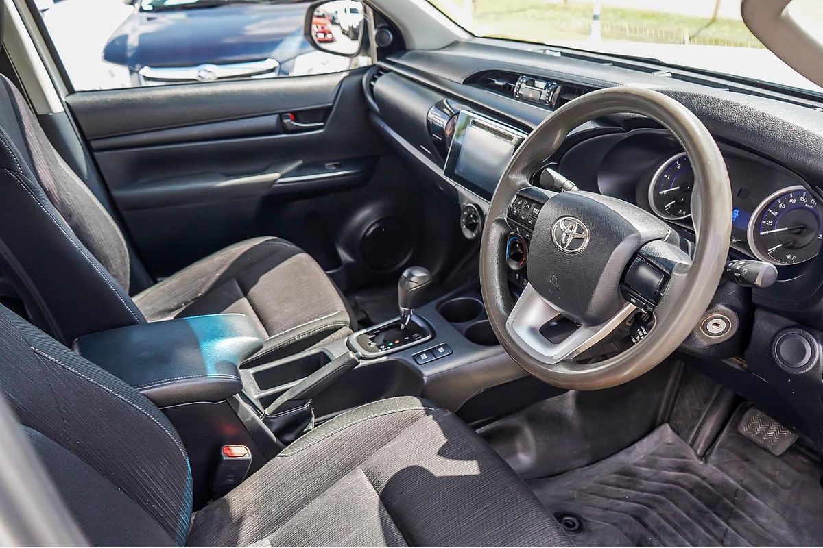 2018 Toyota Hilux SR GUN126R 4X4