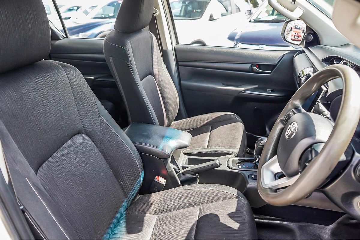 2018 Toyota Hilux SR GUN126R 4X4