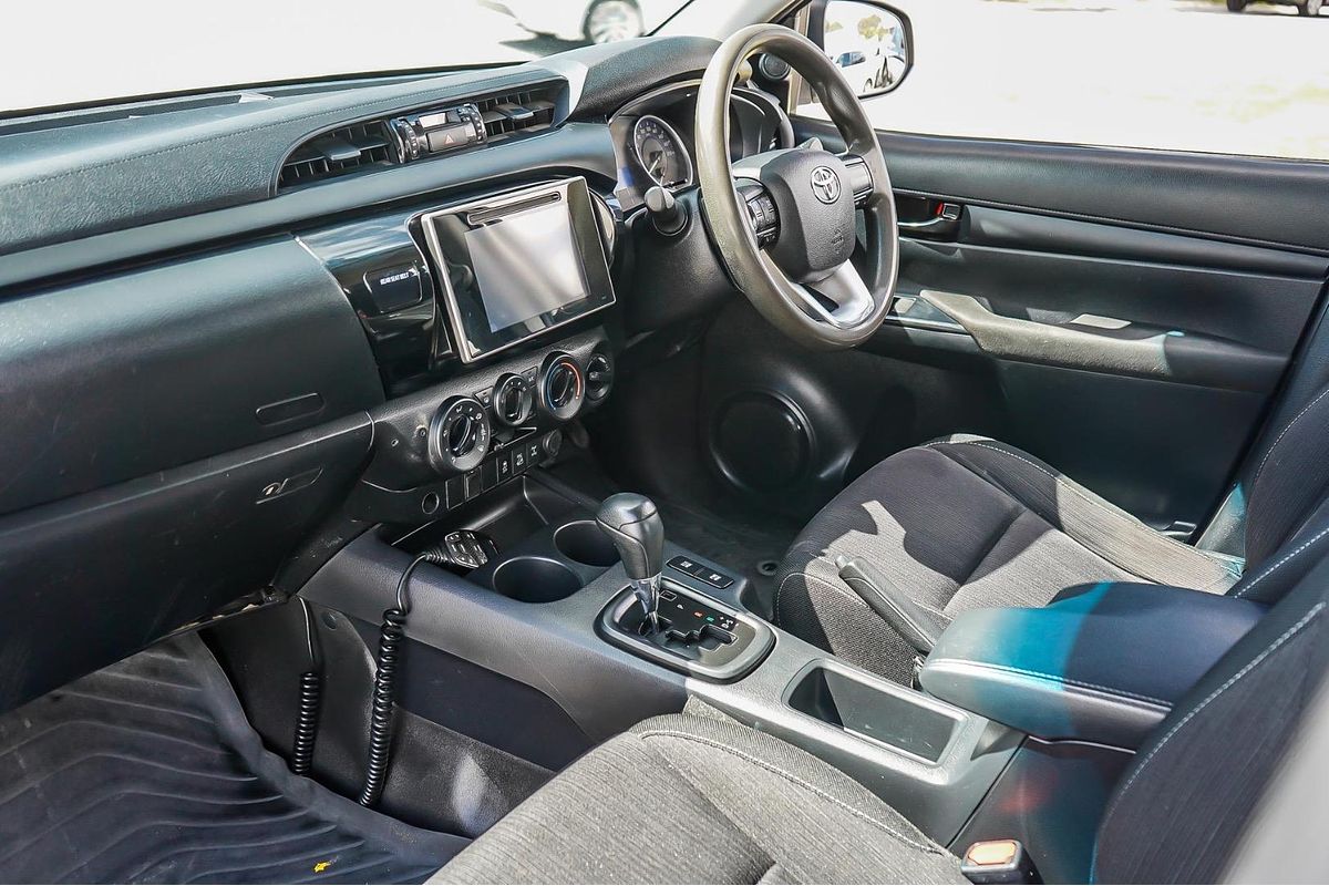 2018 Toyota Hilux SR GUN126R 4X4