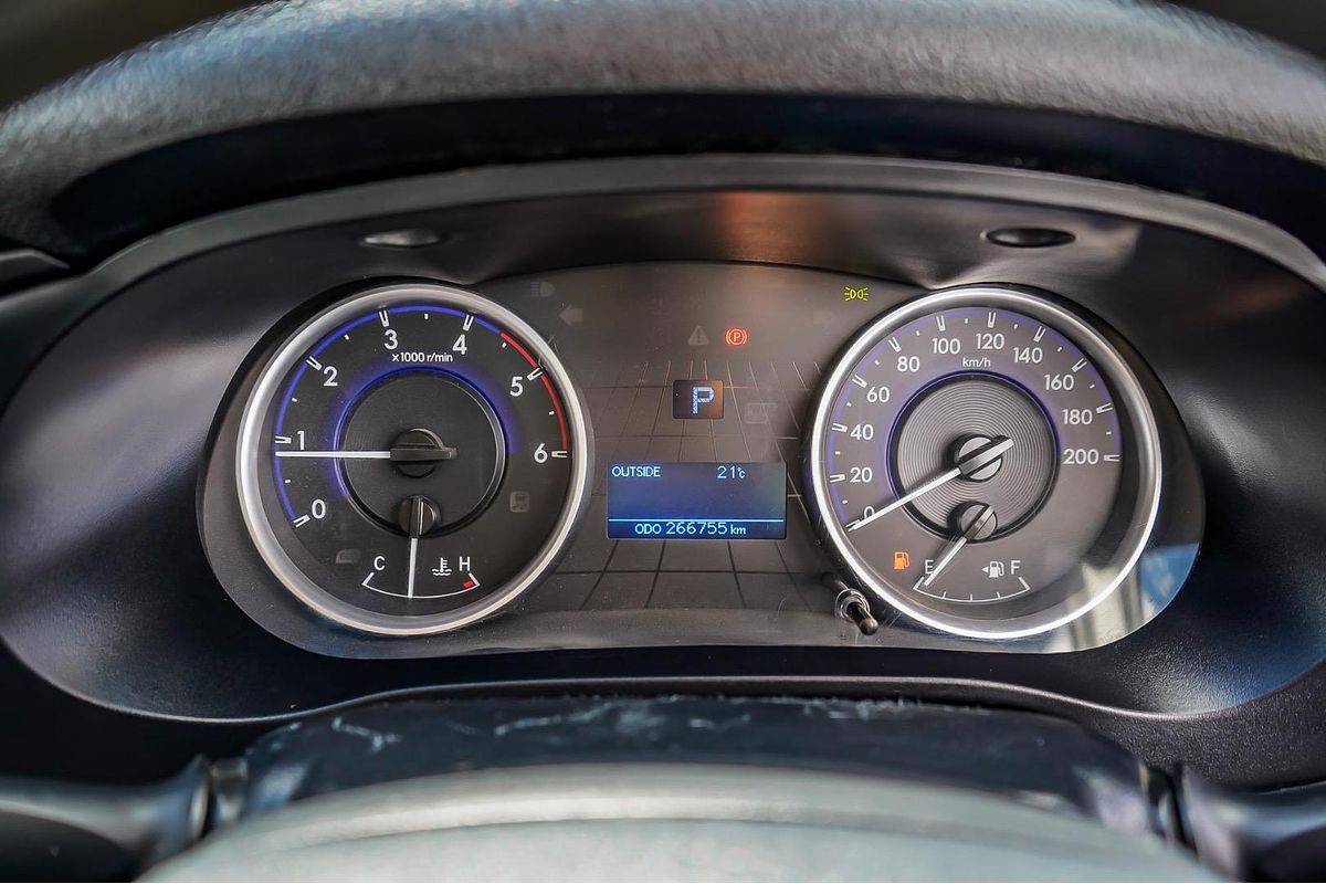 2018 Toyota Hilux SR GUN126R 4X4