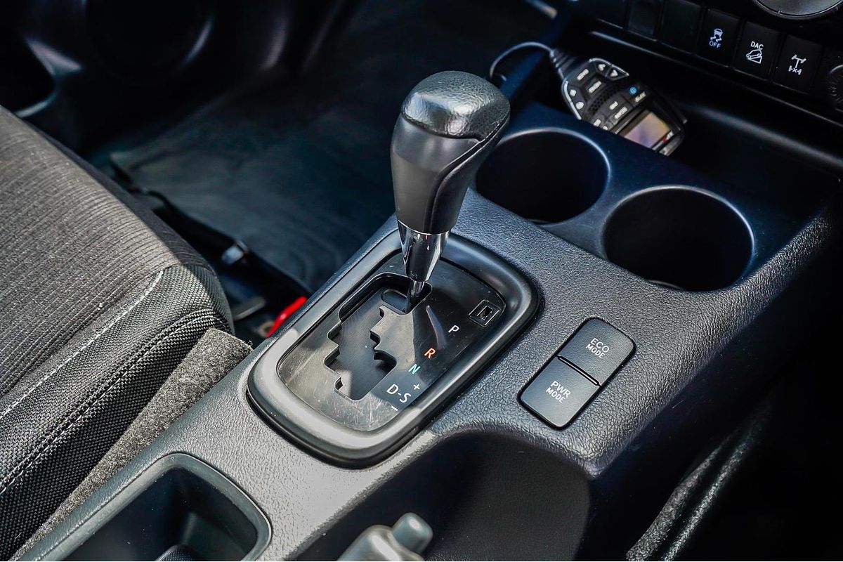 2018 Toyota Hilux SR GUN126R 4X4