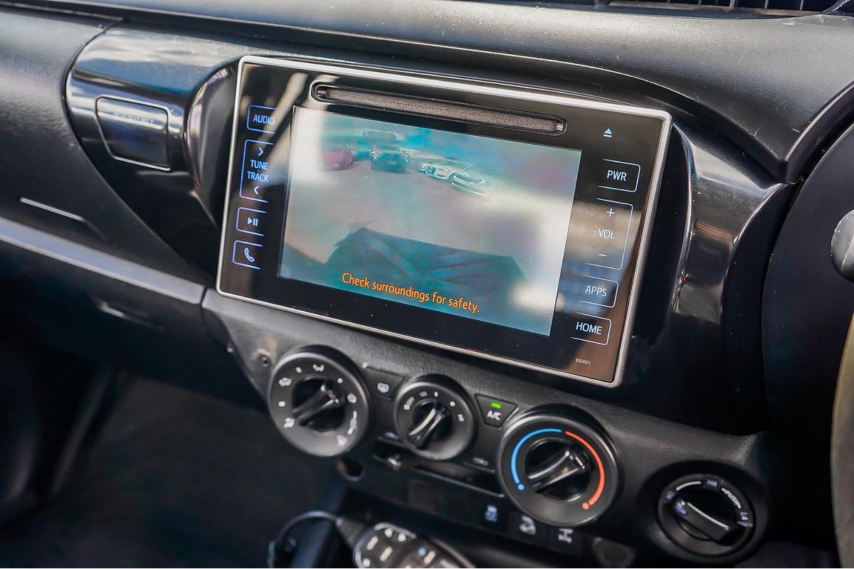 2018 Toyota Hilux SR GUN126R 4X4