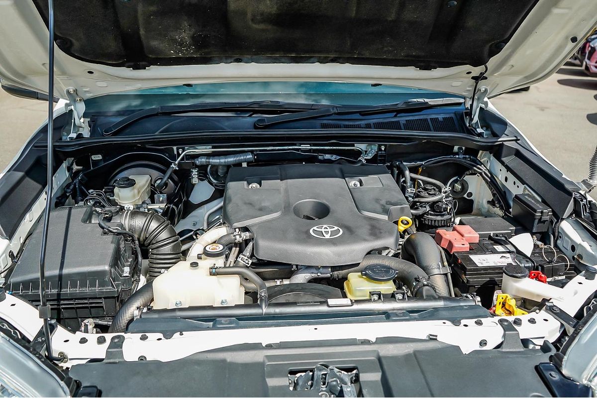 2018 Toyota Hilux SR GUN126R 4X4