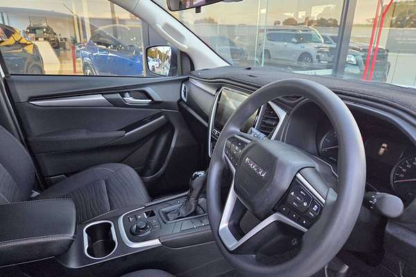 2024 Isuzu MU-X LS-M