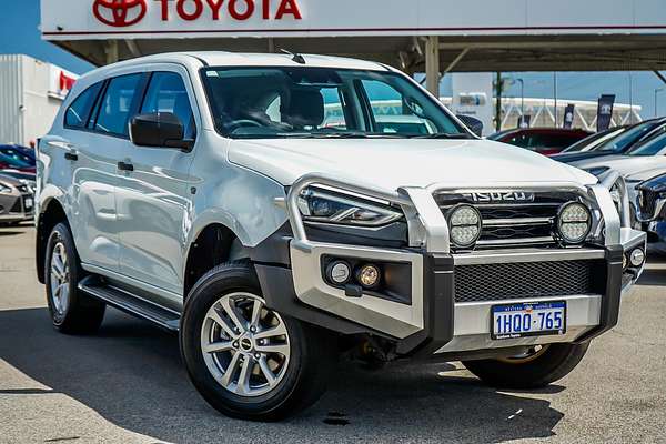 2022 Isuzu MU-X LS-M