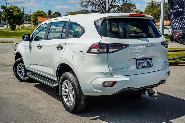 2022 Isuzu MU-X LS-M