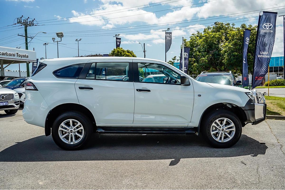 2022 Isuzu MU-X LS-M