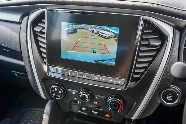 2022 Isuzu MU-X LS-M