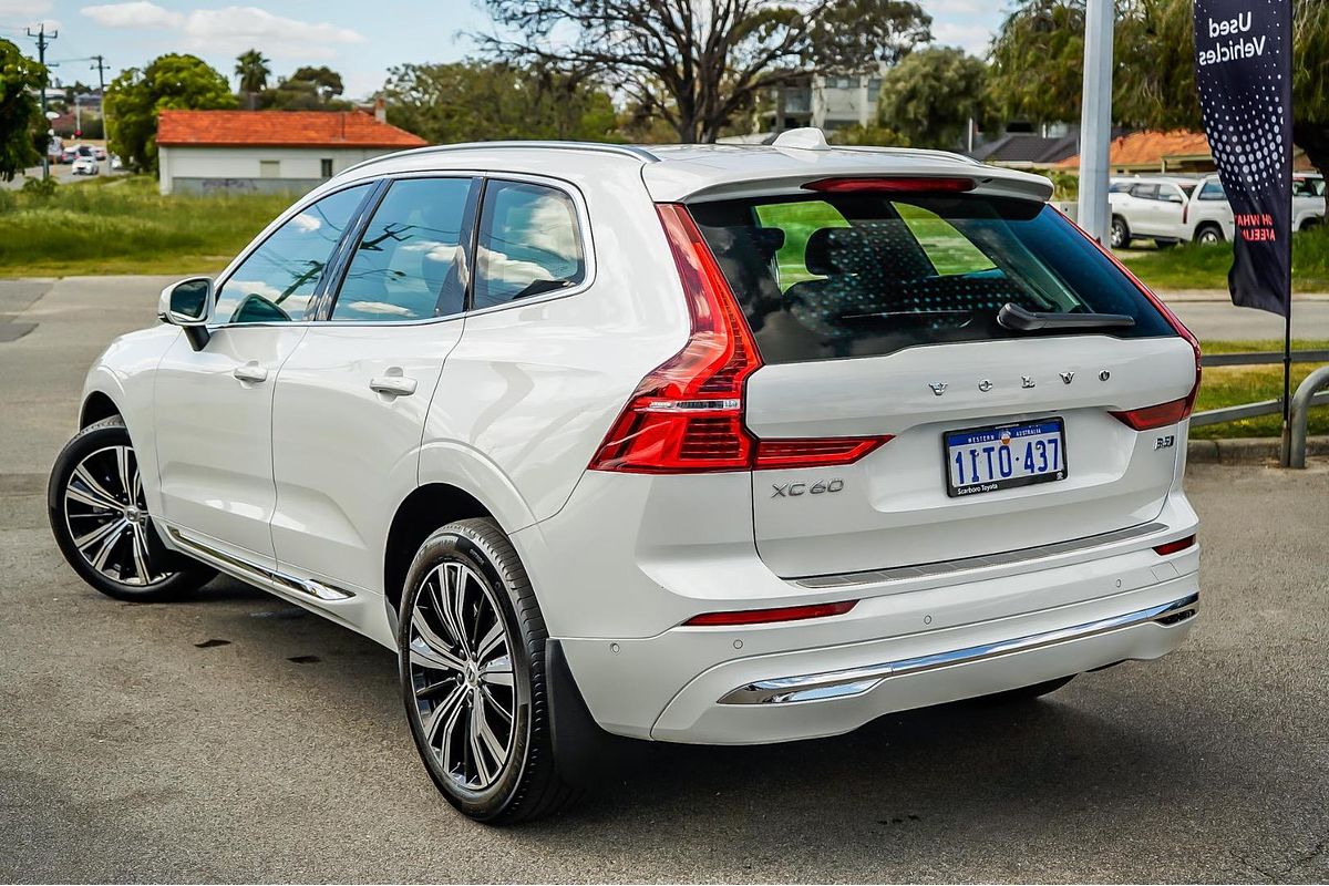 2022 Volvo XC60 Ultimate B5 Bright