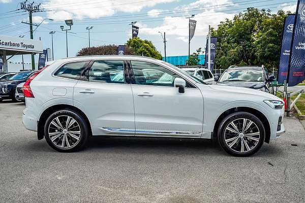 2022 Volvo XC60 Ultimate B5 Bright