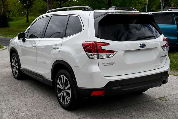 2023 Subaru Forester 2.5i Premium S5