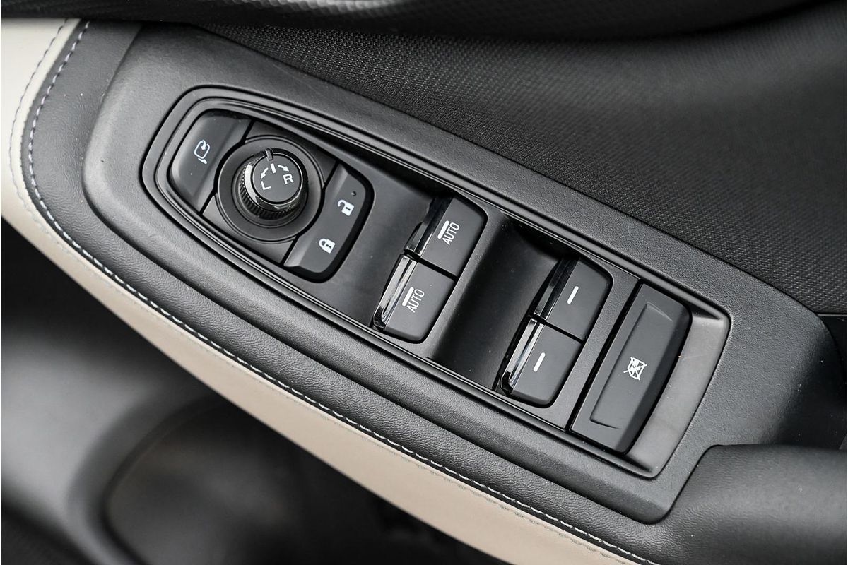 2023 Subaru Forester 2.5i Premium S5