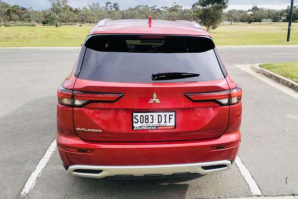 2024 Mitsubishi Outlander LS ZM
