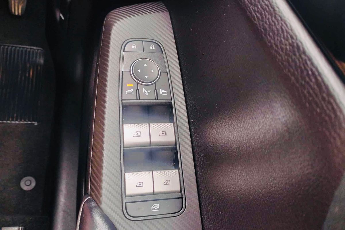 2024 Mitsubishi Outlander LS ZM