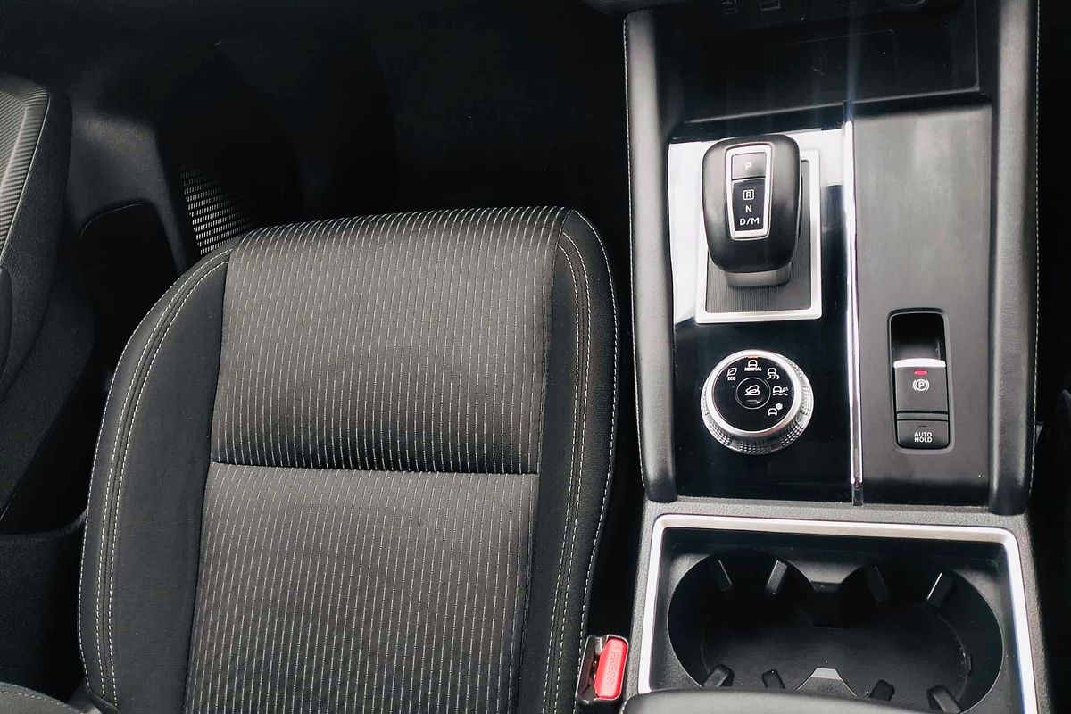 2024 Mitsubishi Outlander LS ZM