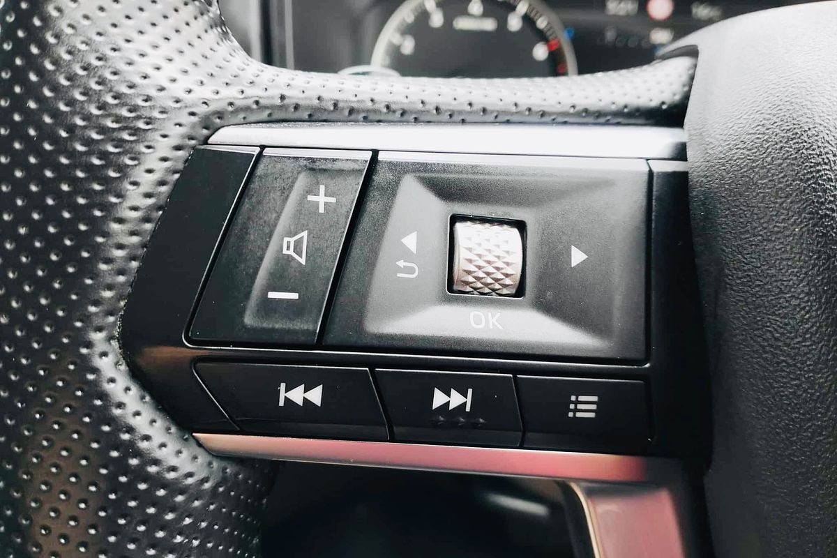 2024 Mitsubishi Outlander LS ZM
