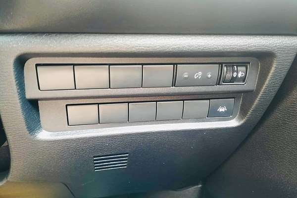 2024 Mitsubishi Outlander LS ZM