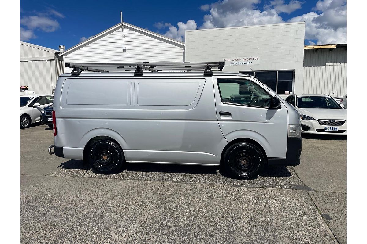 2011 Toyota Hiace TRH201R LWB
