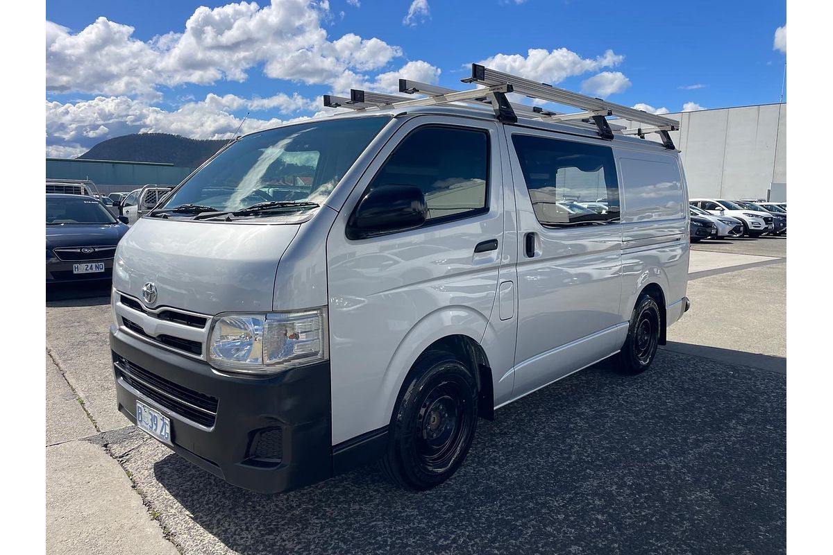 2011 Toyota Hiace TRH201R LWB