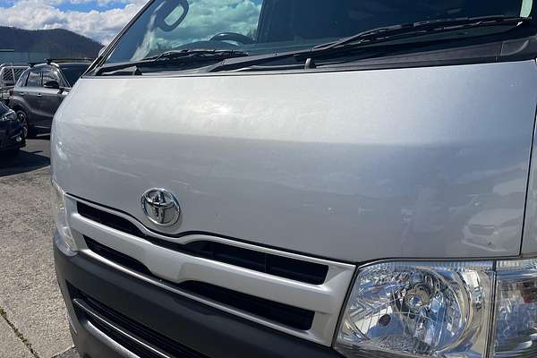 2011 Toyota Hiace TRH201R LWB