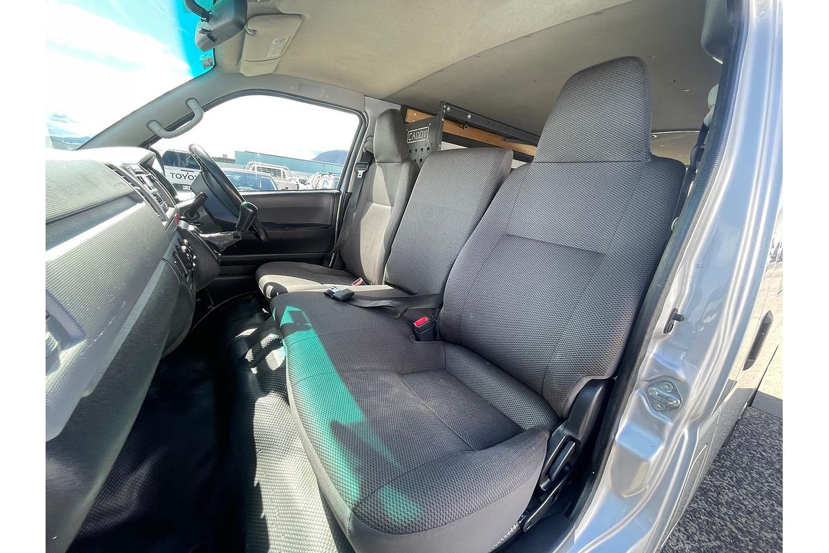 2011 Toyota Hiace TRH201R LWB